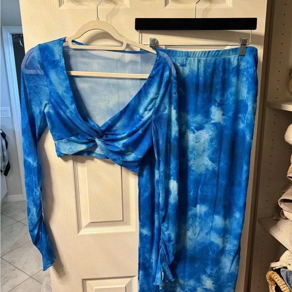 Blue Tie-Dye Women's Set - Picture 2 of 4
